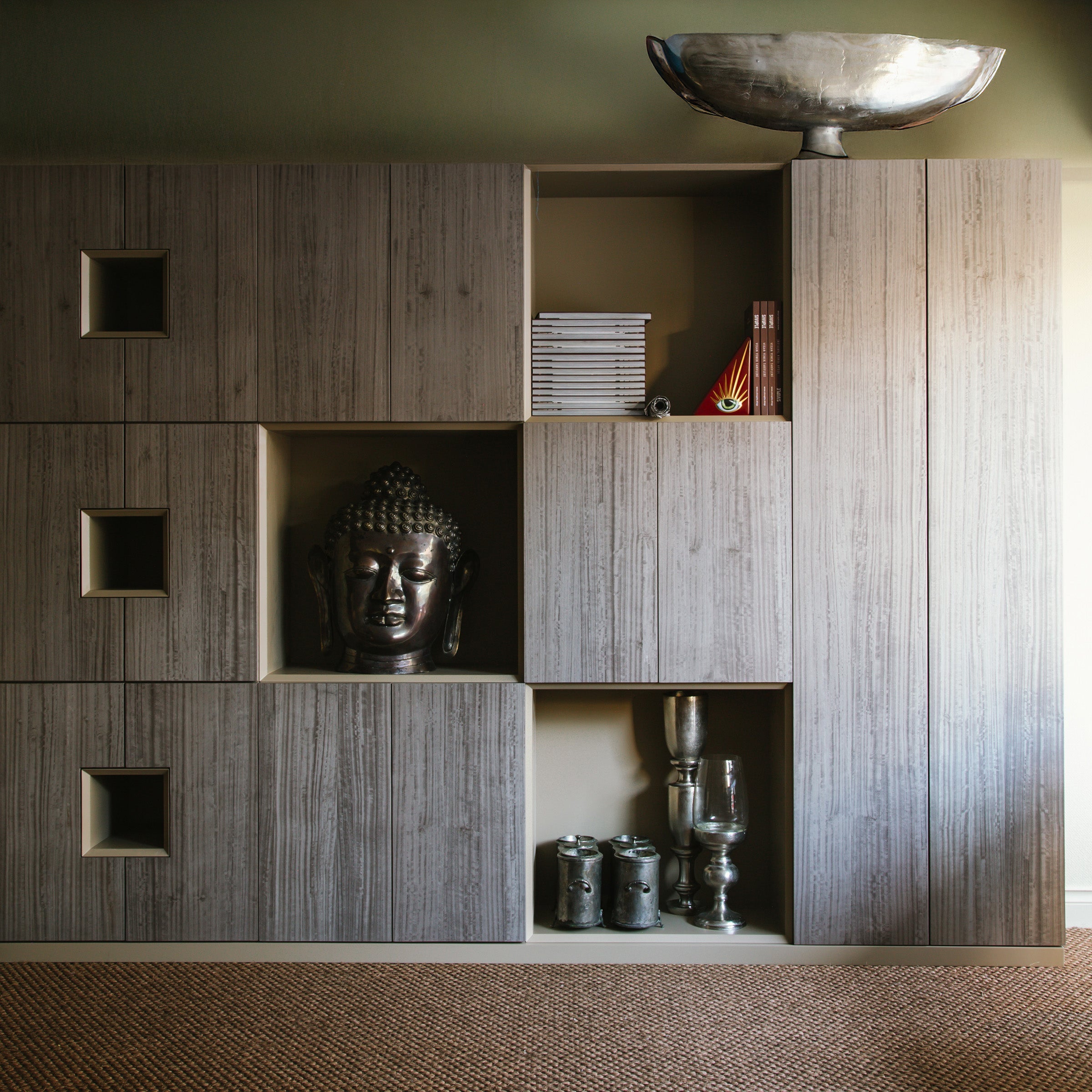 BOURGEOIS STORAGE/TV