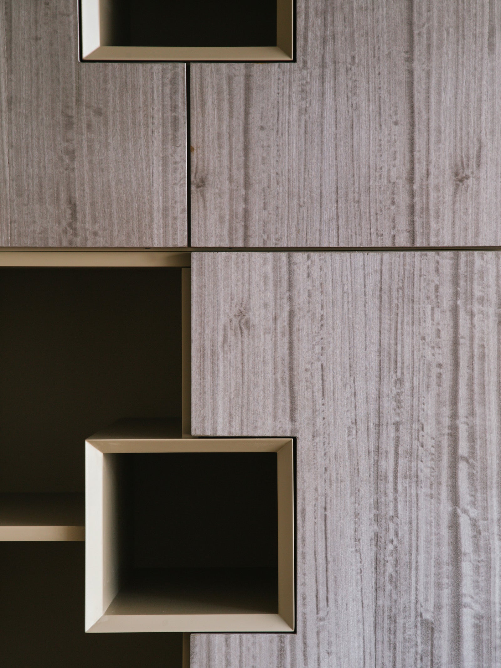 BOURGEOIS STORAGE/TV